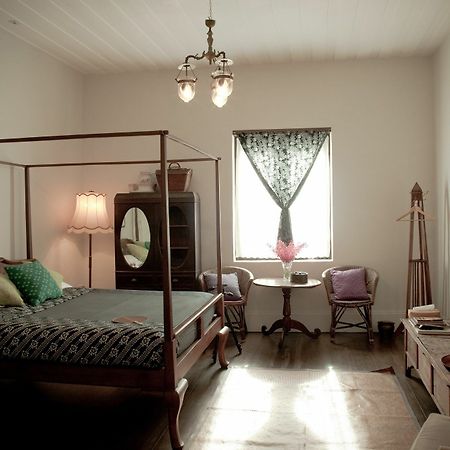 The Asadang Bed And Breakfast Bangkok Esterno foto